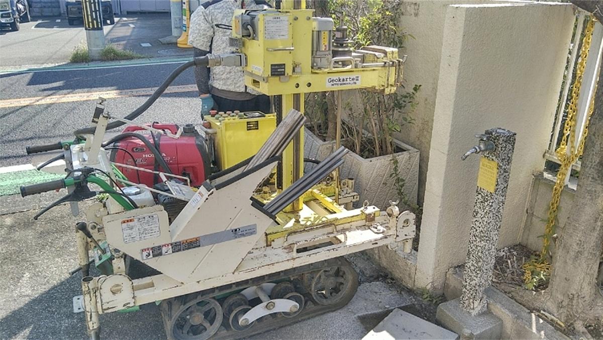地盤調査の機械